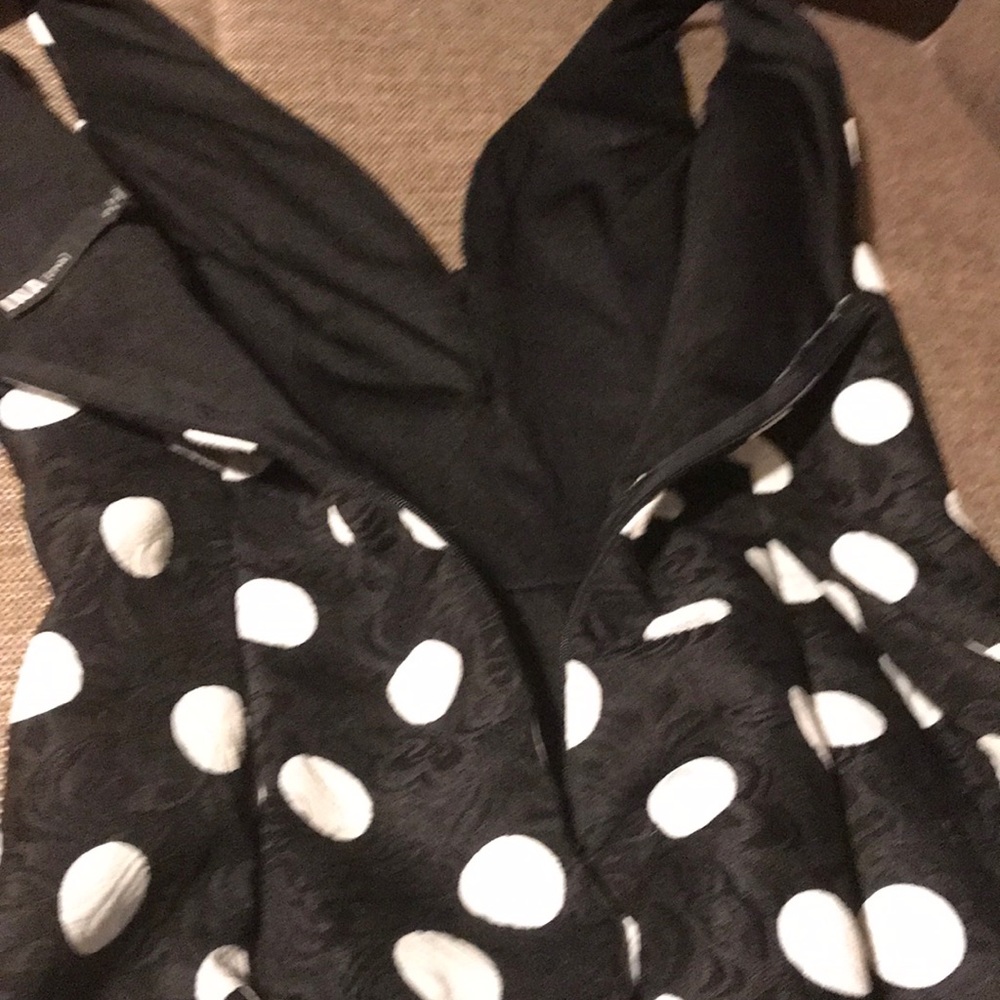 Dress - Picture 6 of 10